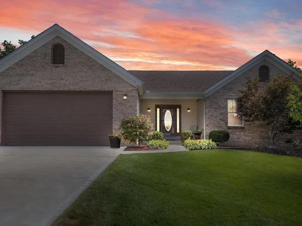 1070 Dingledine Manor Ct, Saint Charles, MO 63304