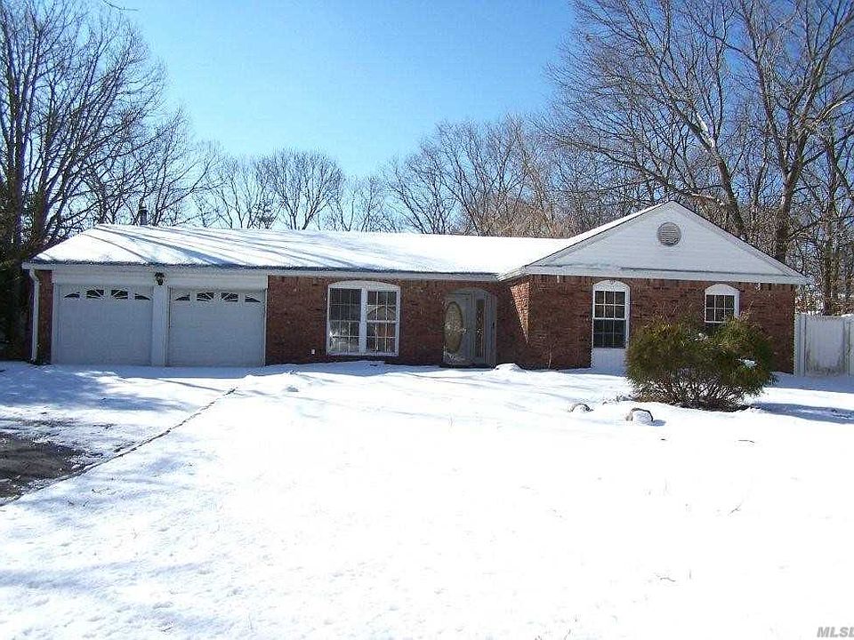 1st image of 8 Madrid Ct
