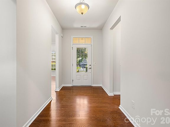 4th image of 20142 Dovekie Ln
