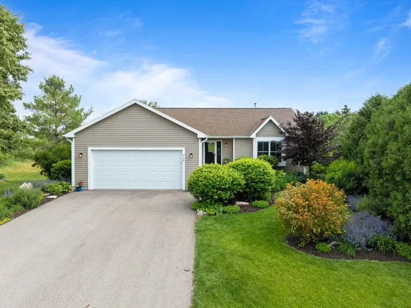 914 Bennett COURT, Walworth, WI 53184