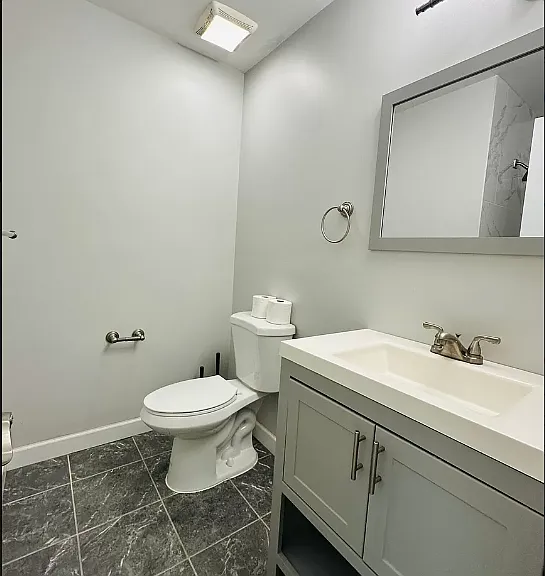 76 Des Moines Ct #76 — Photo 4