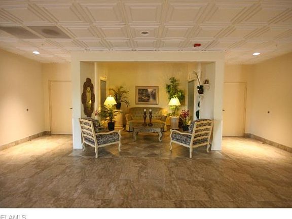 3rd image of 201 Vintage Bay Dr APT 7