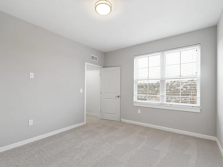 4649 Umbria St #311 — Photo 13