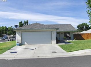 988 W Cody Ave, Hermiston, OR 97838