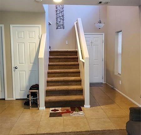 3rd image of 10227 Headrick Dr