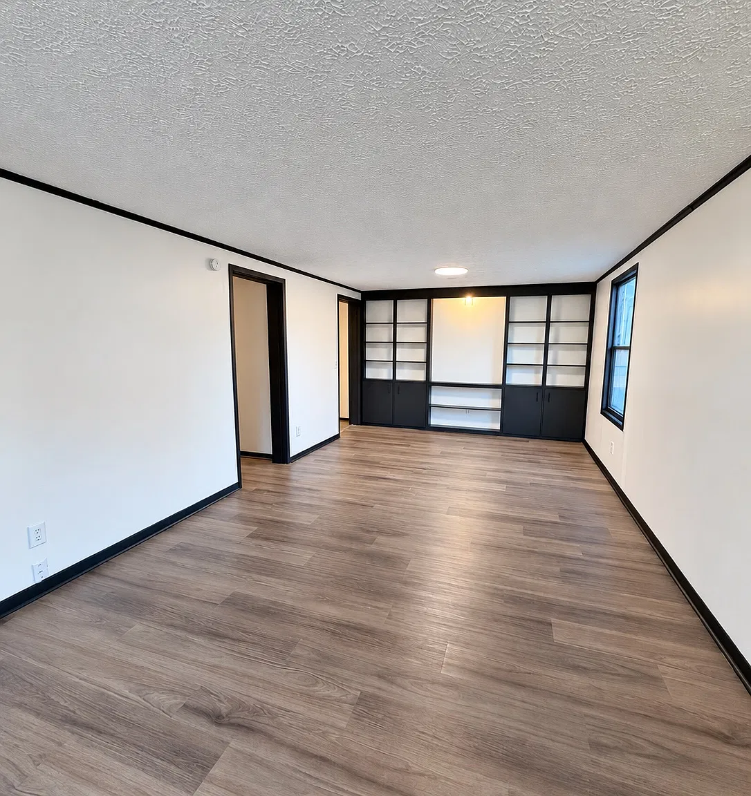 2 bed, $1,295 — Photo 3