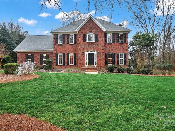 7021 Valley View Ct, Matthews, NC 28104