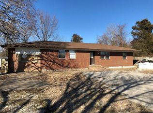 2058 E Mountain Rd, Springdale, AR 72764