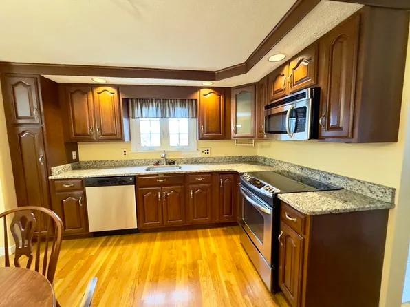 15 Fremont Ave, Everett, MA 02149