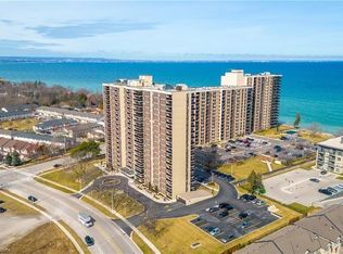 301 Frances Ave #1203, Hamilton, ON L8E3W6