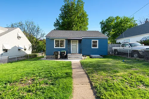 3927 Gold St Photo 1