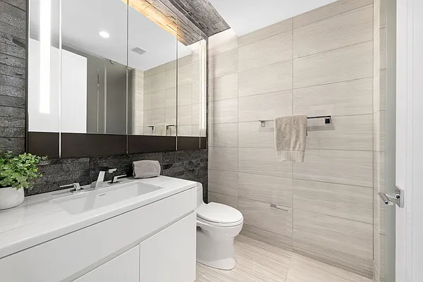 Rented by Compass | media 24