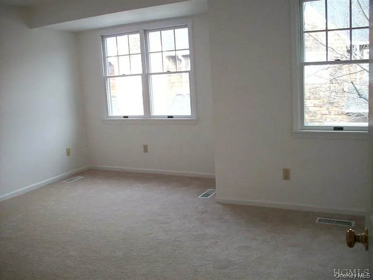 517 Half Moon Bay Dr — Photo 20