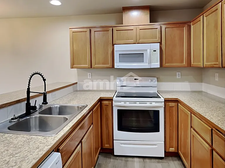 16617 53rd Avenue Ct E — Photo 3