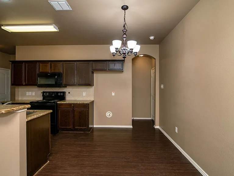 1430 Piedmont Dr — Photo 29