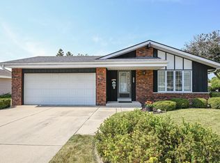 4405 S 85th St, Greenfield, WI 53228