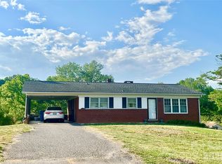 1577 Catawba Ter, Lenoir, NC 28645