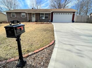 341 Woodbridge Dr, Saint Charles, MO 63303