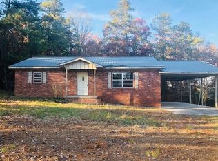 635 Red Hill Rd, Lyerly, GA 30730
