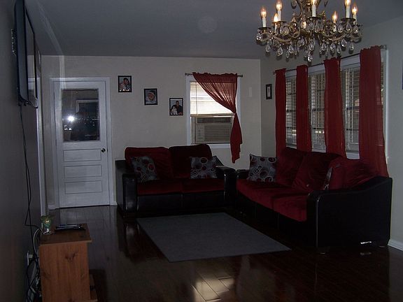 5th image of 1825 4th Ave