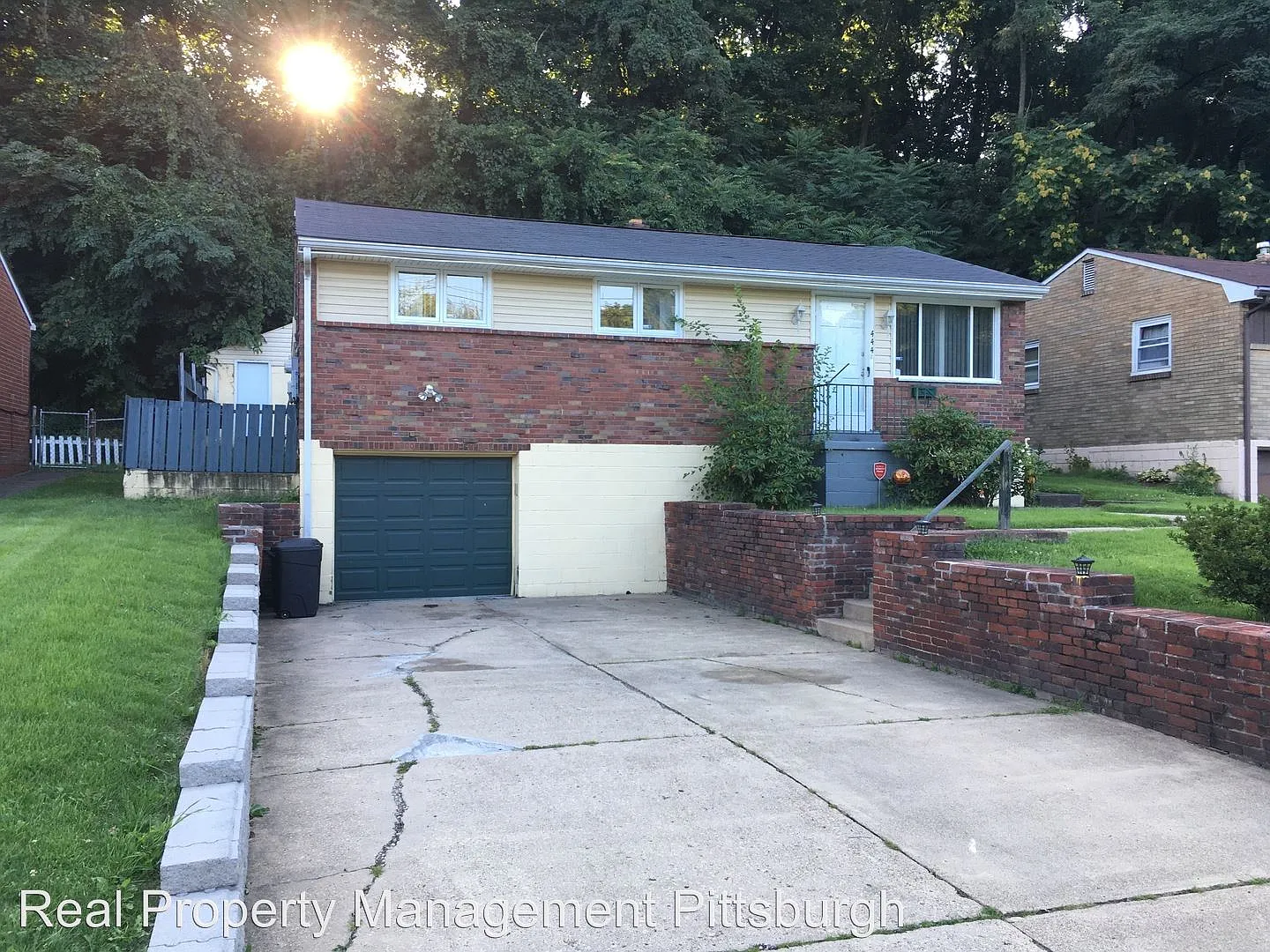 444 Janice Dr photo 1