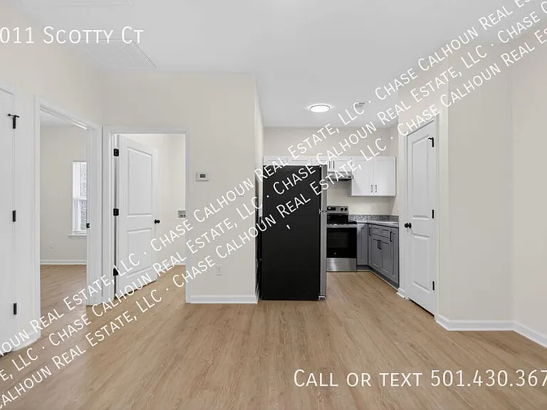 2011 Scotty Ct — Photo 4