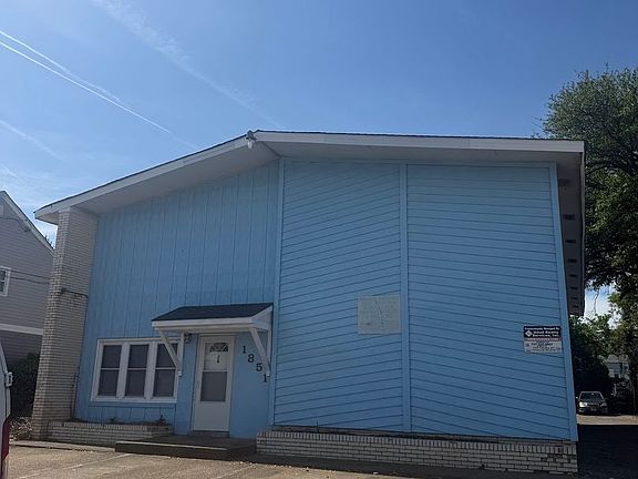 2nd image of 1851 E Ocean View Ave #4
