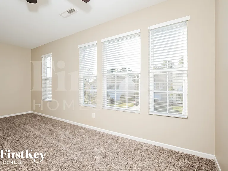 5418 Fairway Forest Dr — Photo 10