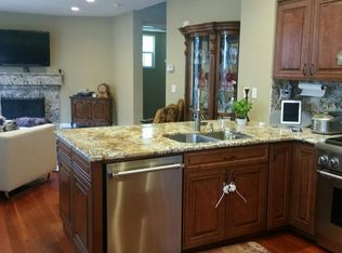 399 Llewellyn Ave, Campbell, CA 95008