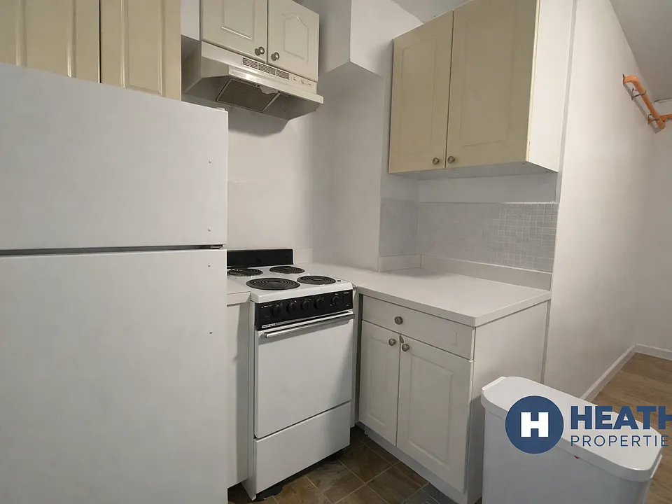 28 S Huntington Ave #101