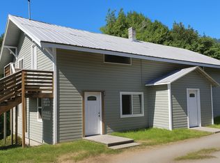 51287 Hatfield Rd., Myrtle Pt, OR 97458