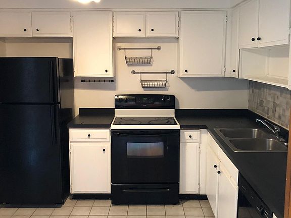 5th image of 3817 W 123rd St APT 104