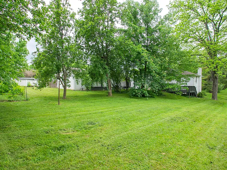 215 Donna Dr #S — Photo 30