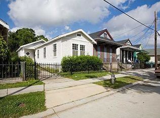 722 Josephine St, New Orleans, LA 70130