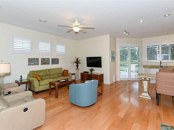 2nd image of 1490 Millbrook Cir