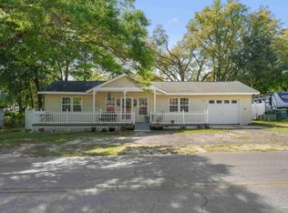 416 Cedar Ave N, Niceville, FL 32578