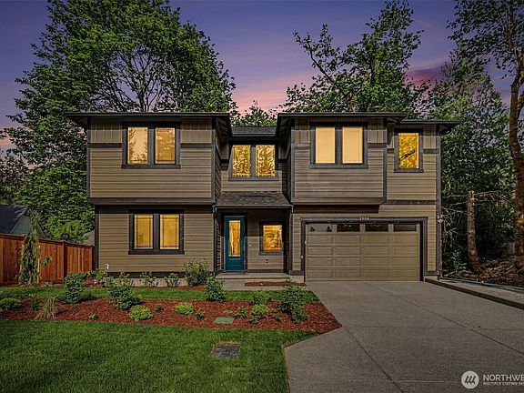 3rd image of 1906 223rd Avenue SE