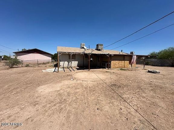 2nd image of 1391 W Tulip Place