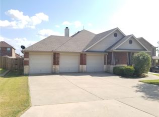 115 Bear Claw Ct, Newark, TX 76071