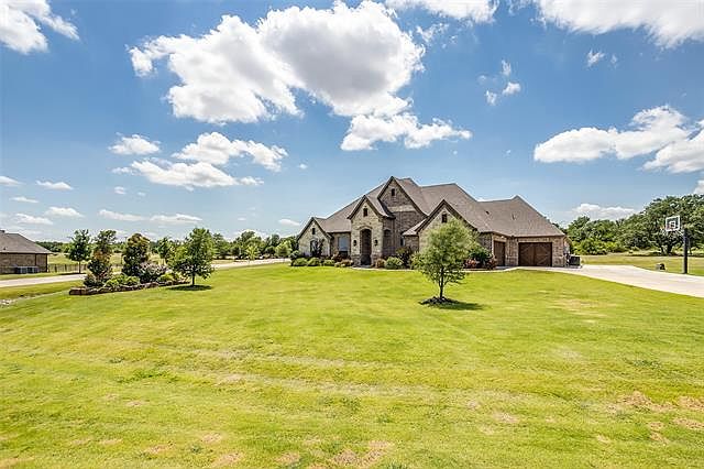 1st image of 101 Parc Oaks Dr