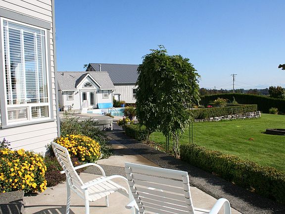 Patio with pool and cabana 