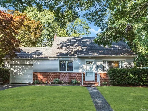 23 Lambert Avenue, Mastic, NY 11950