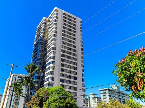 2724 Kahoaloha Ln APT 1606, Honolulu, HI 96826