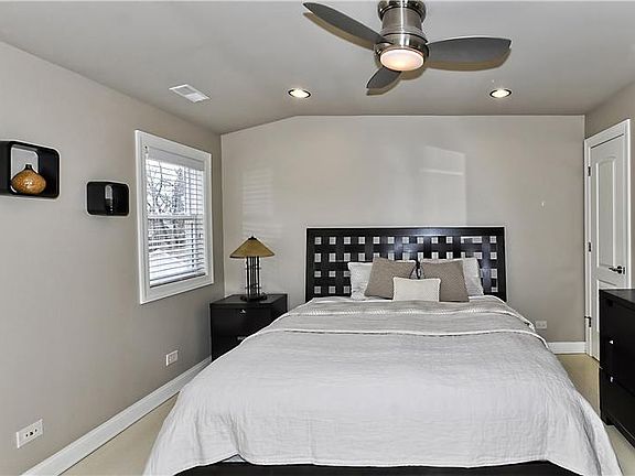 5th image of 8129 Kolmar Ave