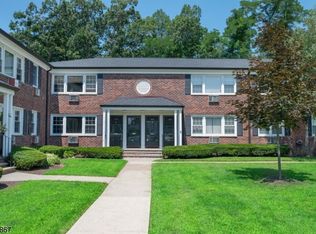 307 Pitney Pl, Morristown, NJ 07960