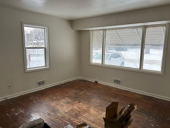 3rd image of 4110 Leerda St