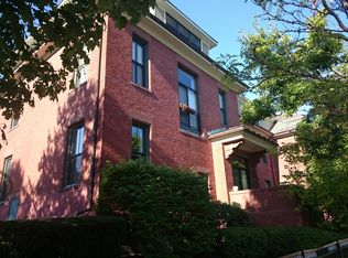 275 Cypress St APT 103, Brookline, MA 02445