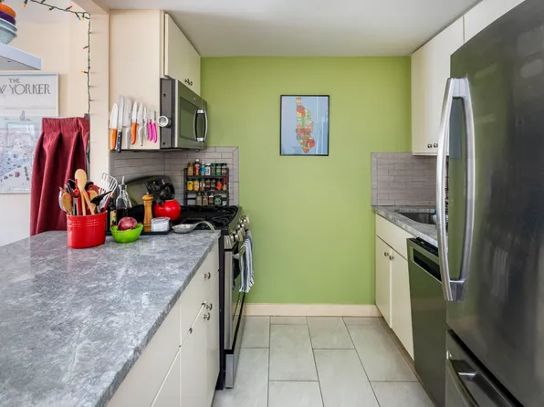 303 West 146th Street image 5 of 7