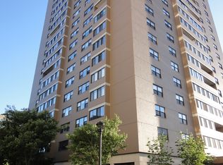 8 Whittier Place #4G, Boston, MA 02114