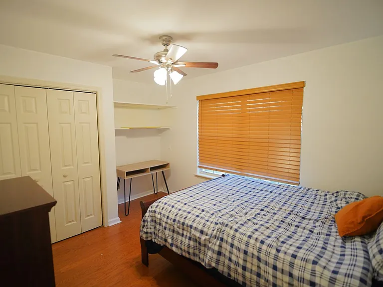 4472 Bay Shore Cir — Photo 24